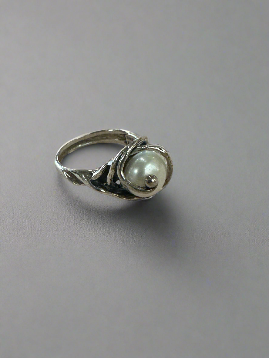 Handcrafted Pearl and Sterling Silver Ring