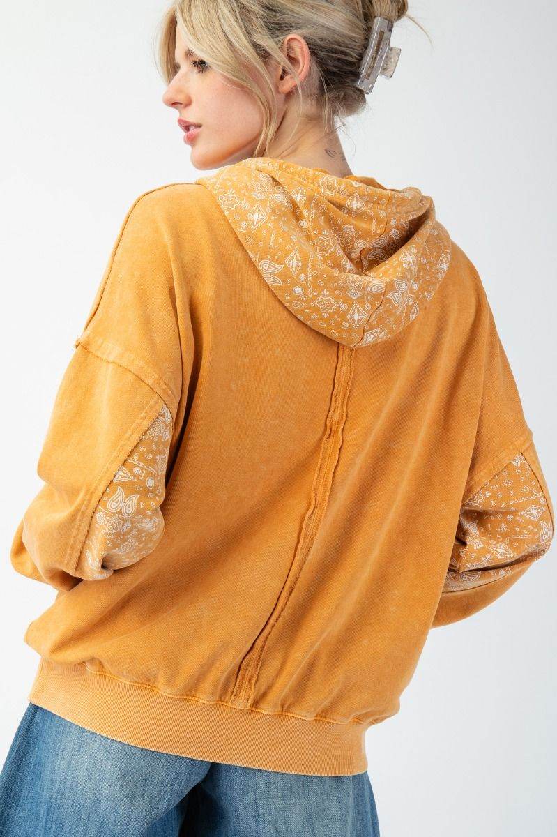 Mineral Wash Terry Cloth Hoodie with Thick Drawstrings & Paisley Print - SAUVAGE ZSA™