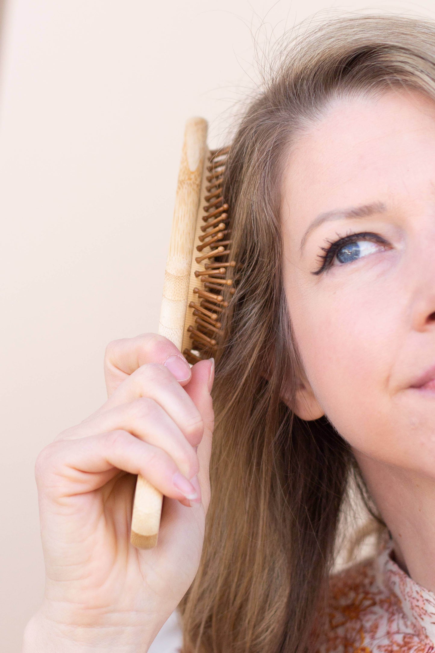 Bamboo Paddle Hairbrush - SAUVAGE ZSA™
