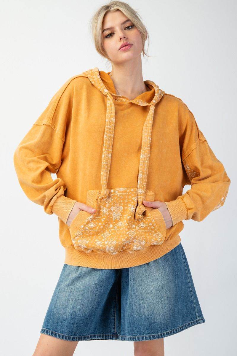 Mineral Wash Terry Cloth Hoodie with Thick Drawstrings & Paisley Print - SAUVAGE ZSA™