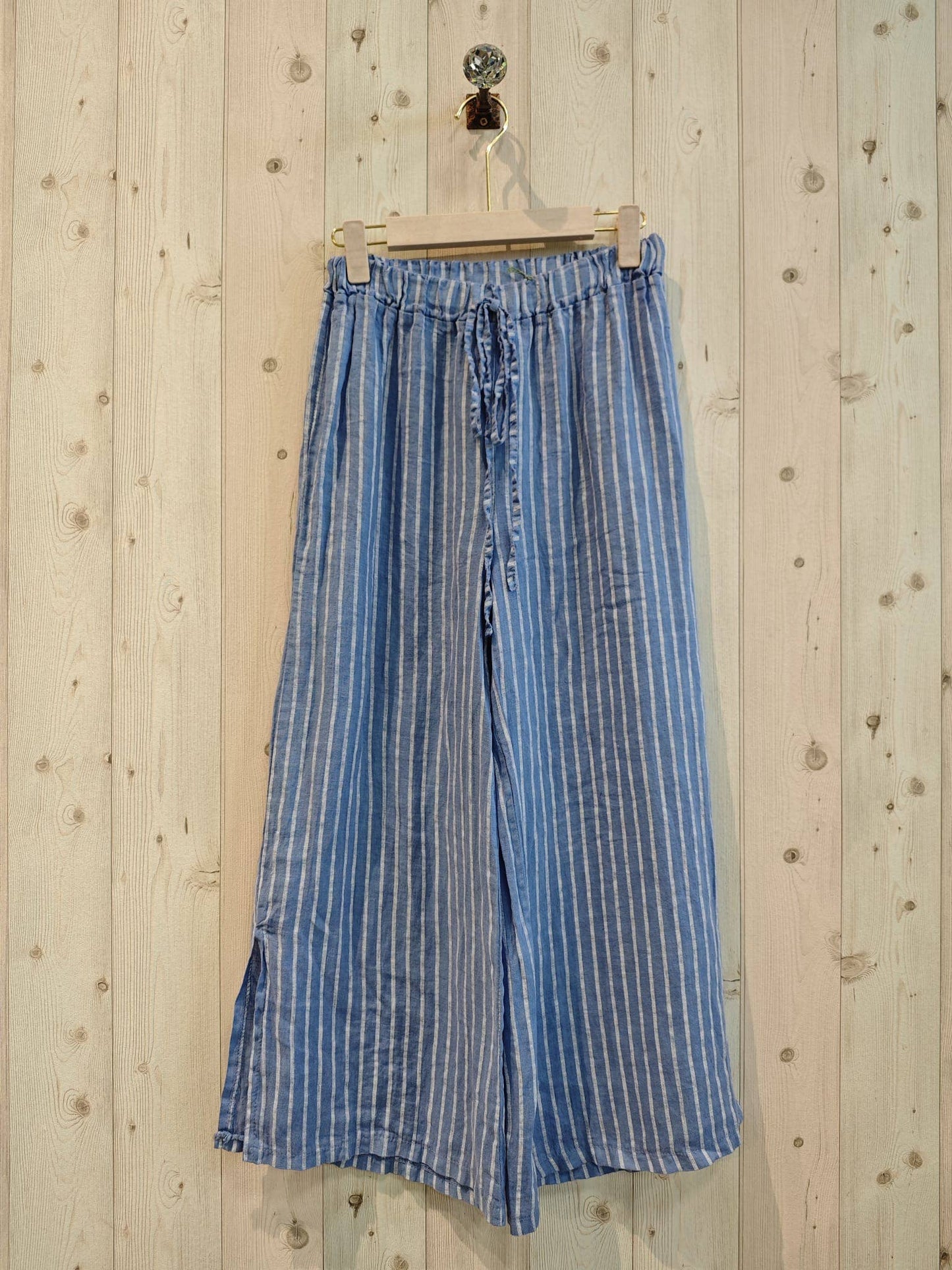 100% Italian Linen Striped Capri Trouser