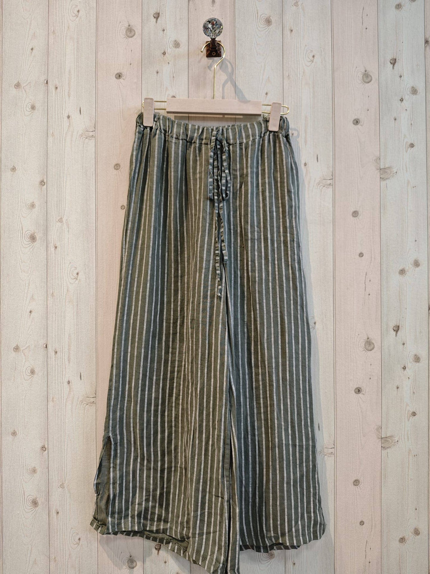 100% Italian Linen Striped Capri Trouser