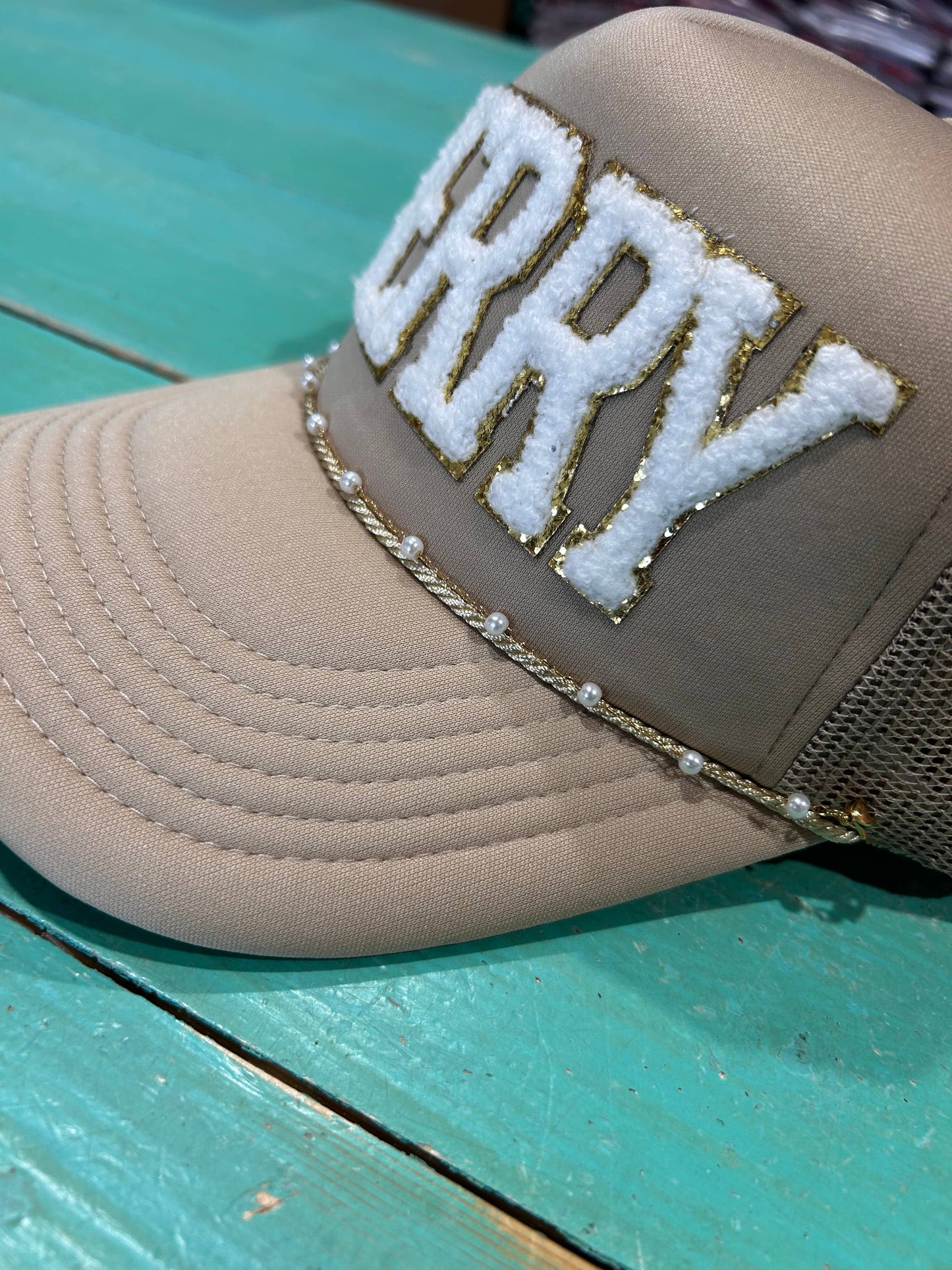 Dainty Pearl Trucker Hat Chain