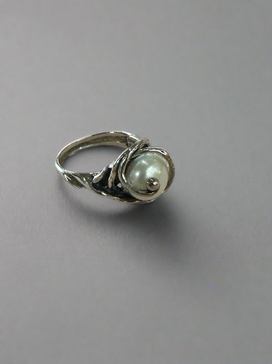 Handcrafted Pearl and Sterling Silver Ring