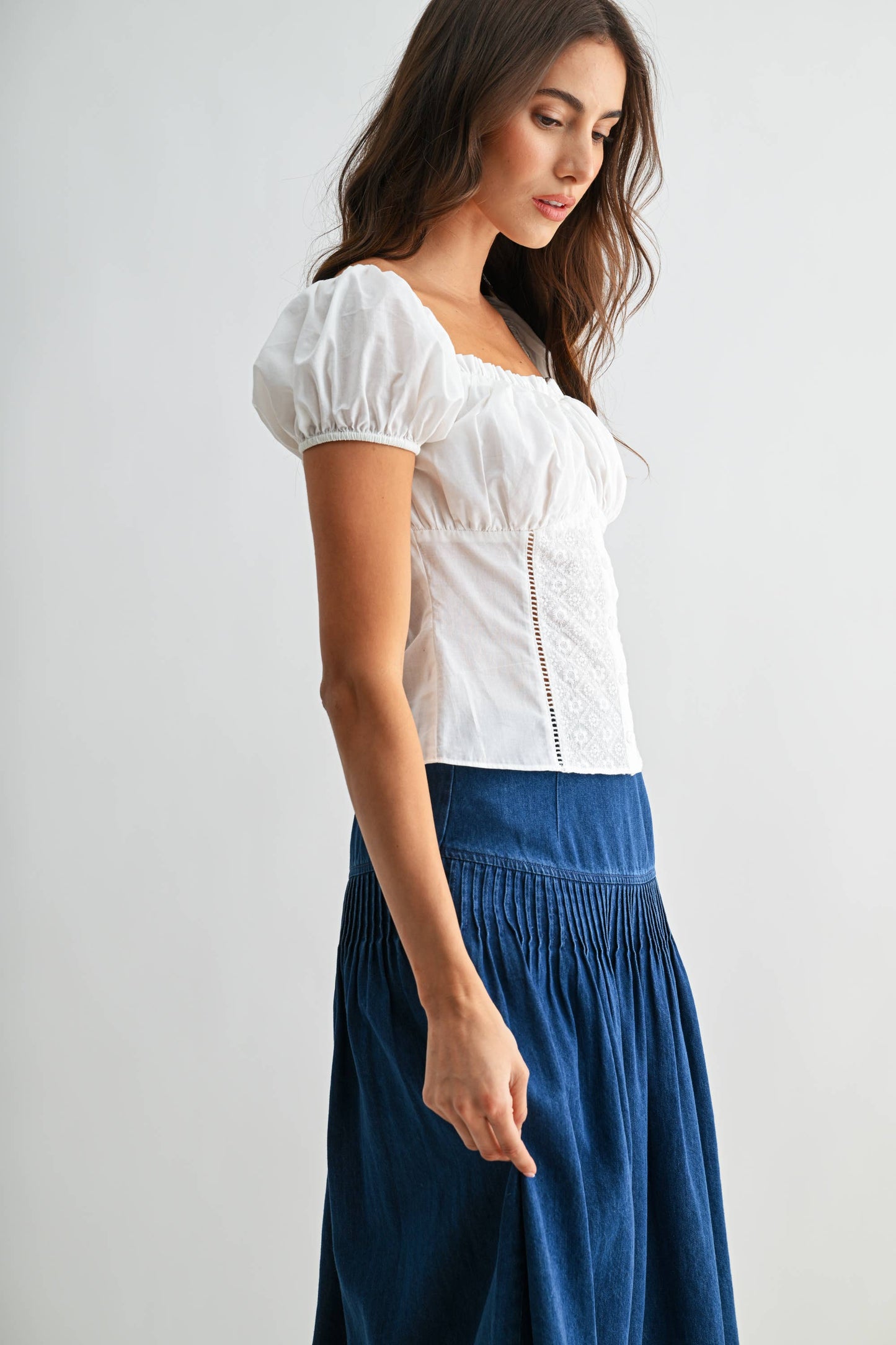 Embroidered Puff Sleeve Blouse
