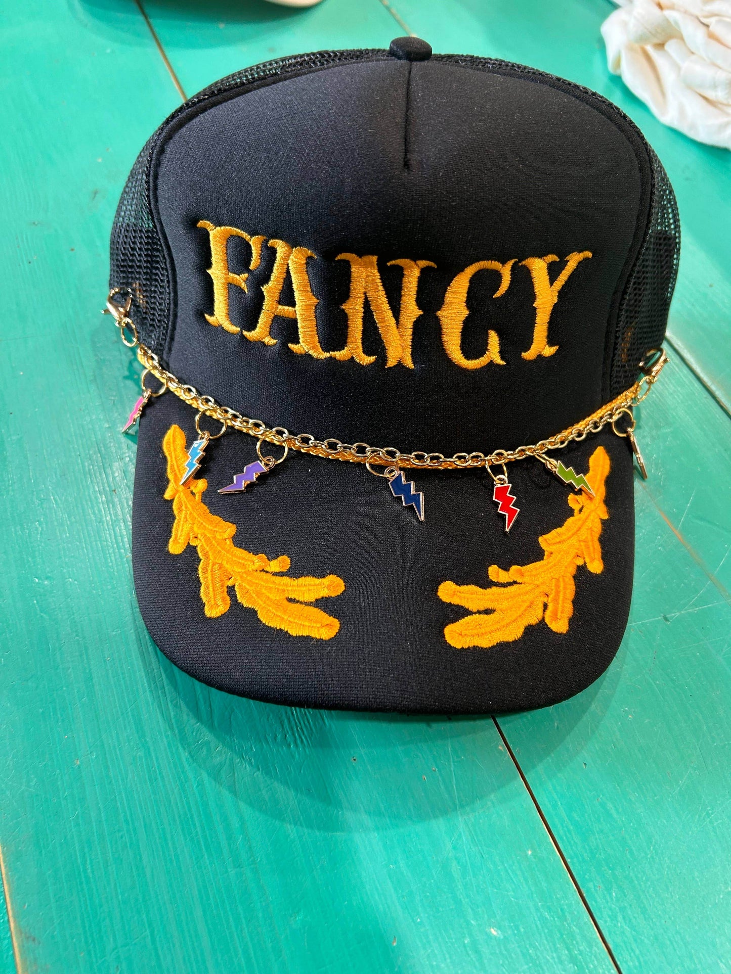 Lightening Bolt Trucker Hat Chain - SAUVAGE ZSA™