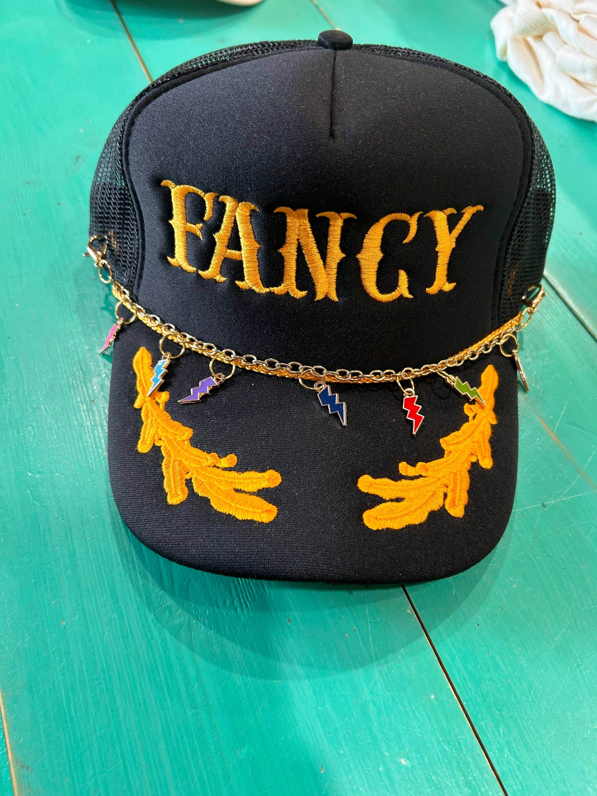 Lightening Bolt Trucker Hat Chain - SAUVAGE ZSA™