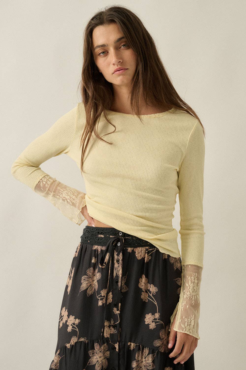 Solid Ribbed Knit Long-Sleeve Lace-Cuff Fitted Top