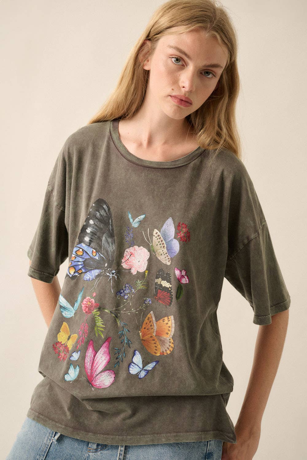 Butterfly Flower Vintage-Wash Oversize Grey Graphic Tee