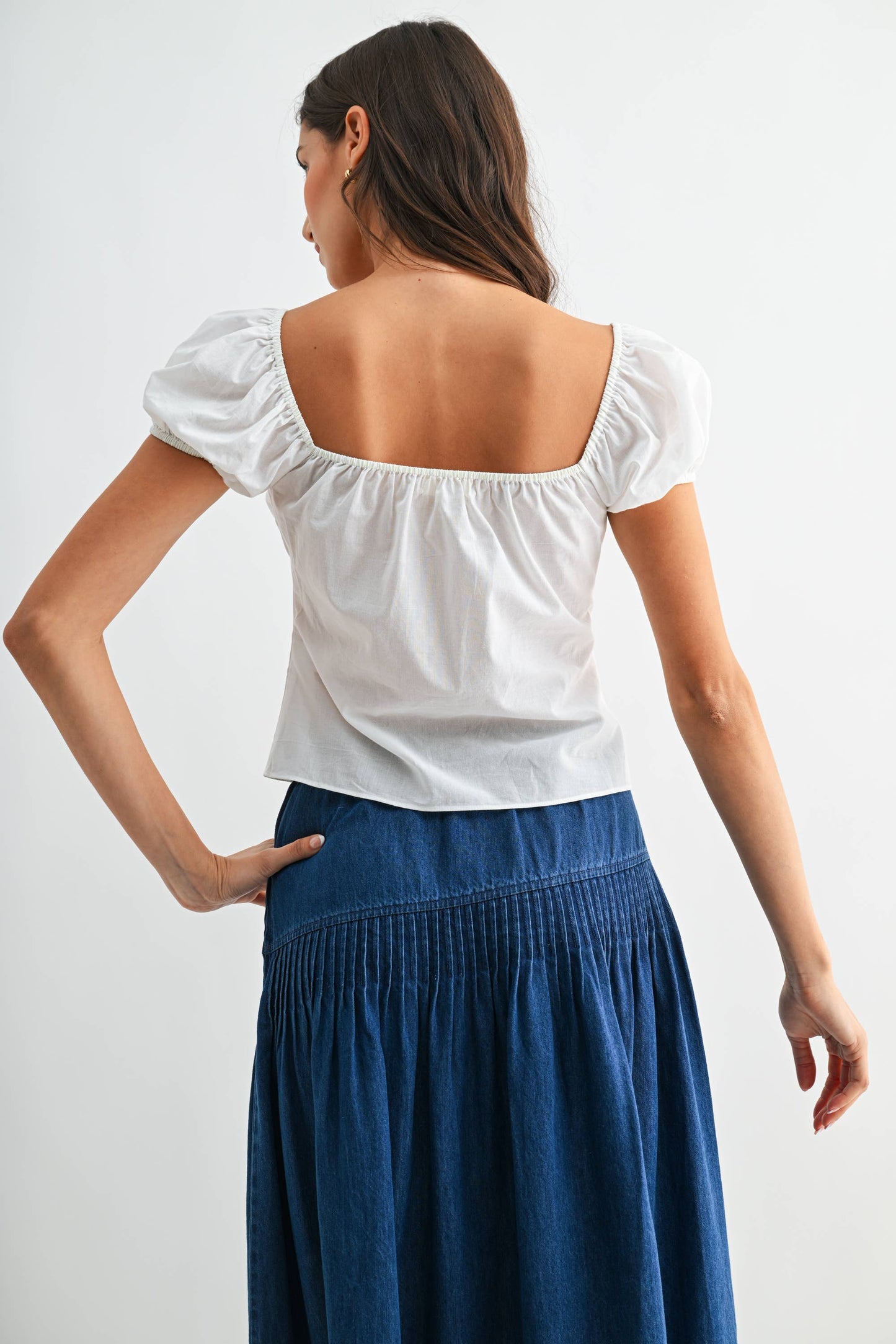 Embroidered Puff Sleeve Blouse