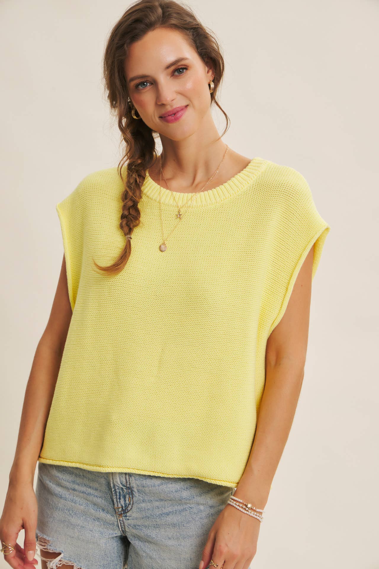EVERYDAY EDIT RELAXED COTTON SWEATER VEST WITH EXPOSED SEAMS