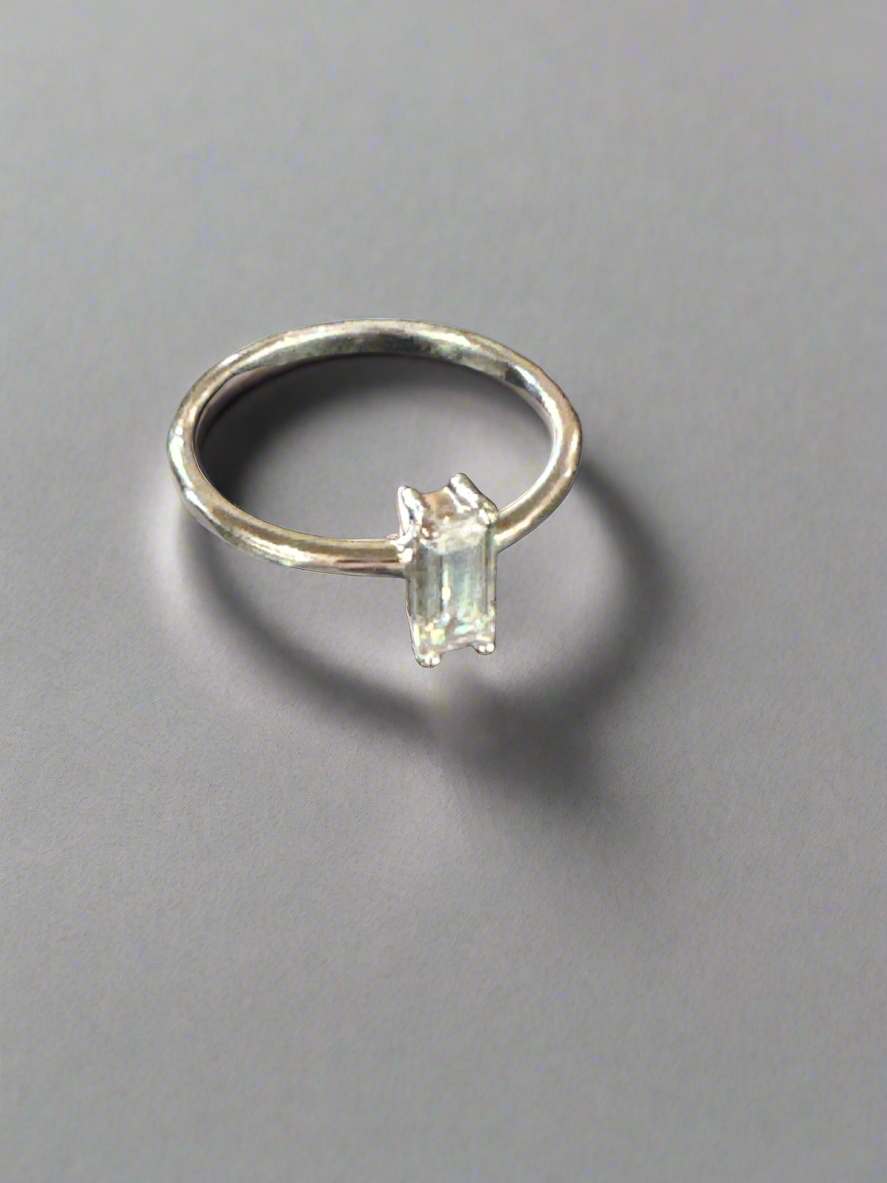 .925 Sterling Silver Crystal Ring Size 8