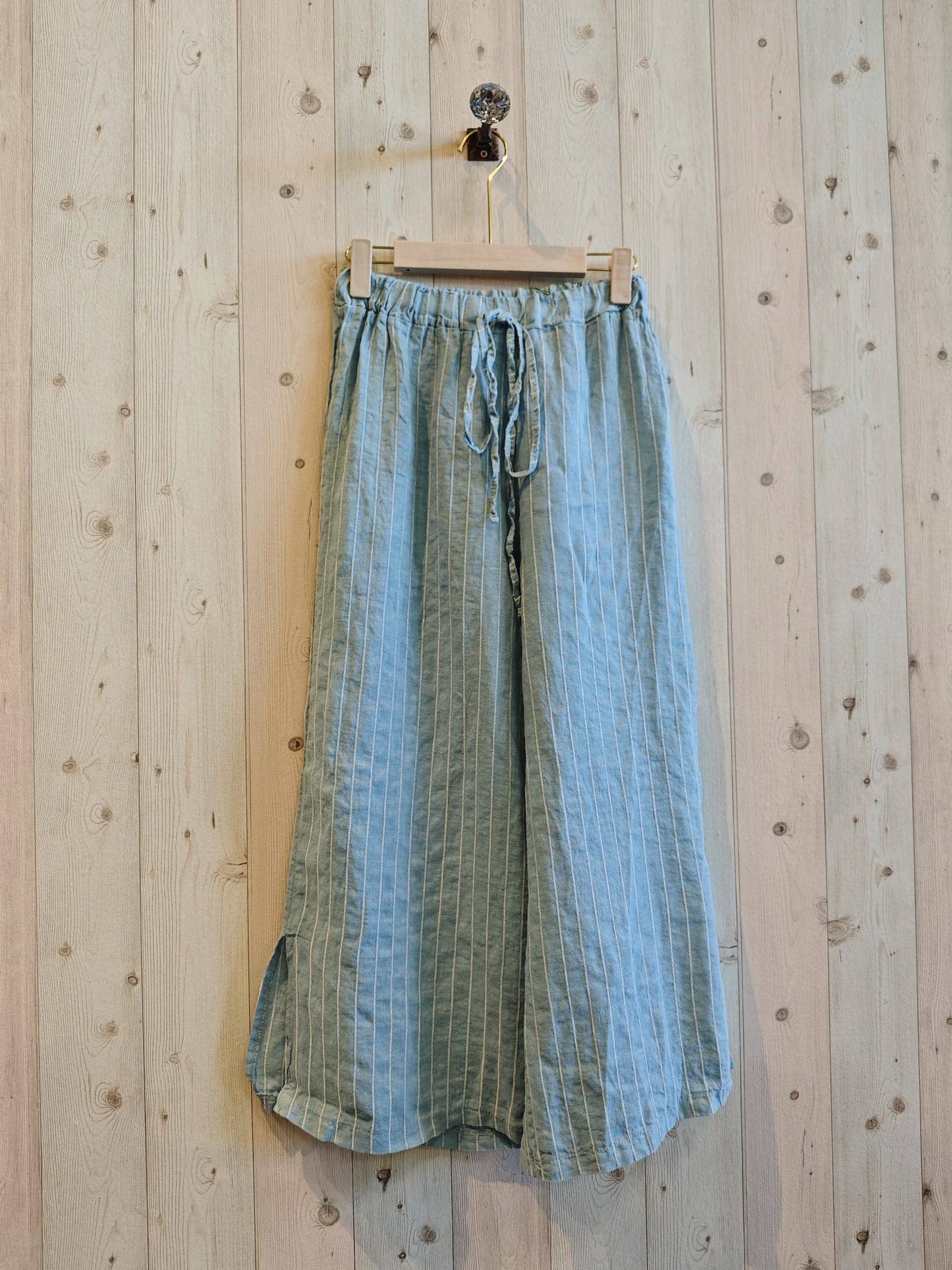 100% Italian Linen Striped Capri Trouser