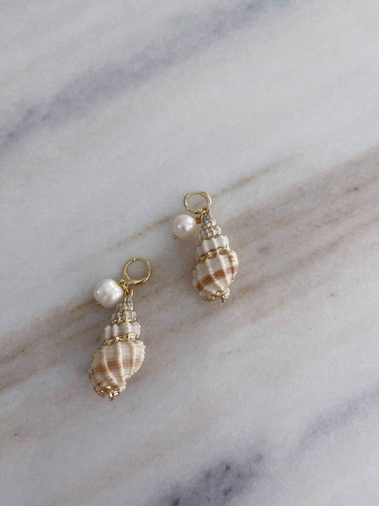 Shell Earrings With Pearl - SAUVAGE ZSA™