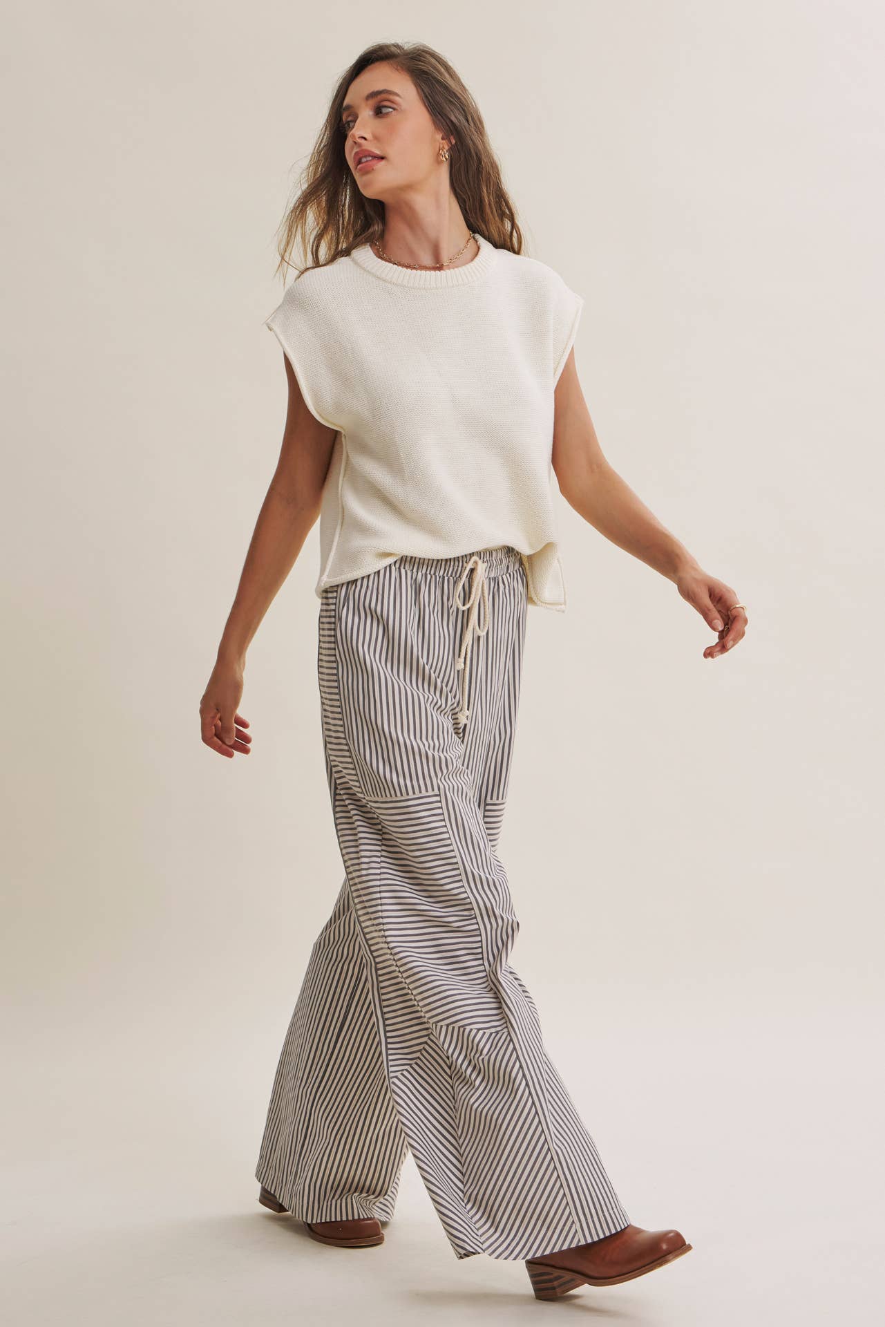 EVERYDAY EDIT RELAXED COTTON SWEATER VEST WITH EXPOSED SEAMS