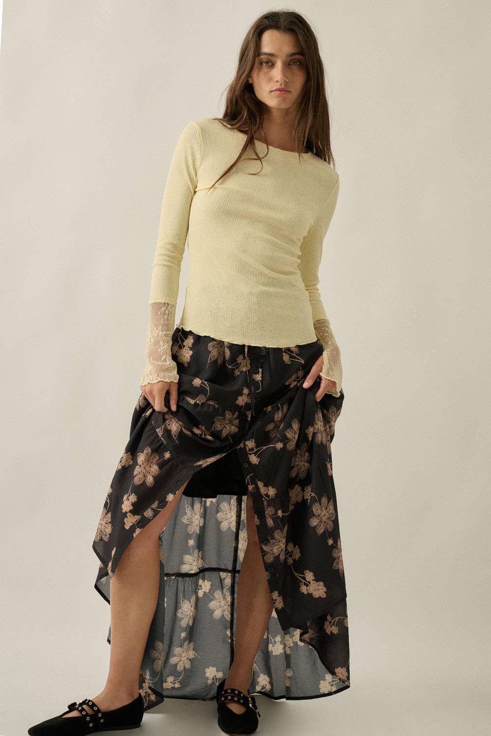 Solid Ribbed Knit Long-Sleeve Lace-Cuff Fitted Top