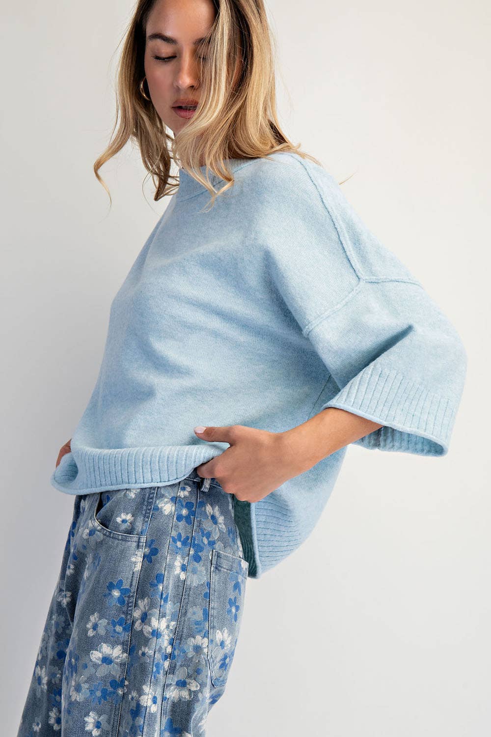 Crew Neck 3/4 Sleeve Chic Sweater in Powder Blue & Banana Pepper