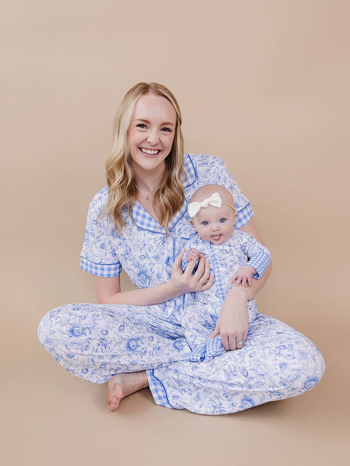 Bamboo Women's Pajamas Set - Mommy and Me Matching - Blue Flowers
