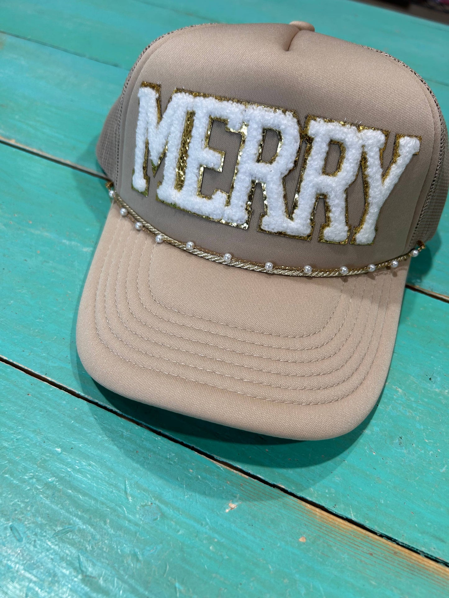 Dainty Pearl Trucker Hat Chain