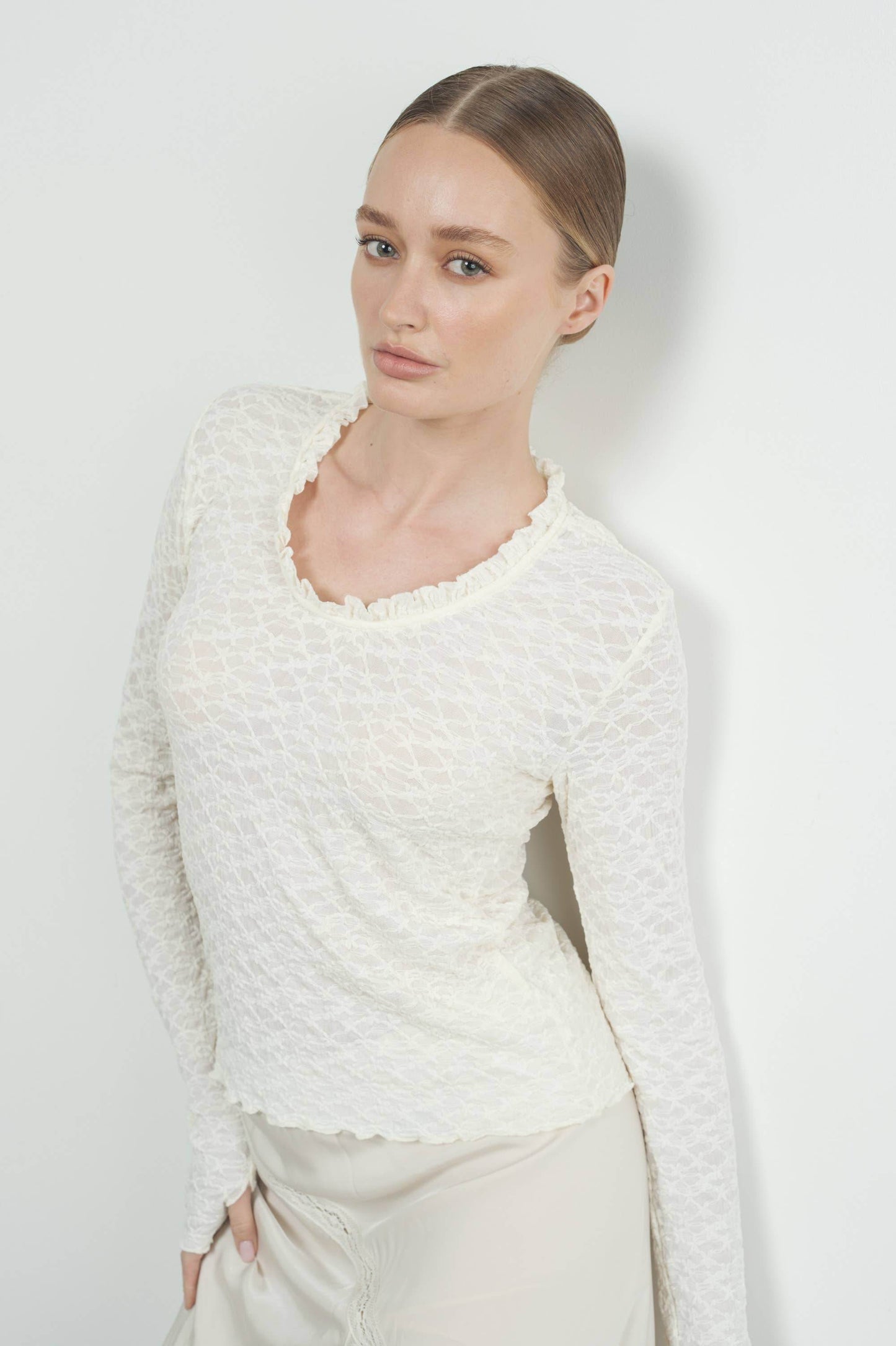 LACE TOP WITH RUFFLE ROUND NECK - SAUVAGE ZSA™