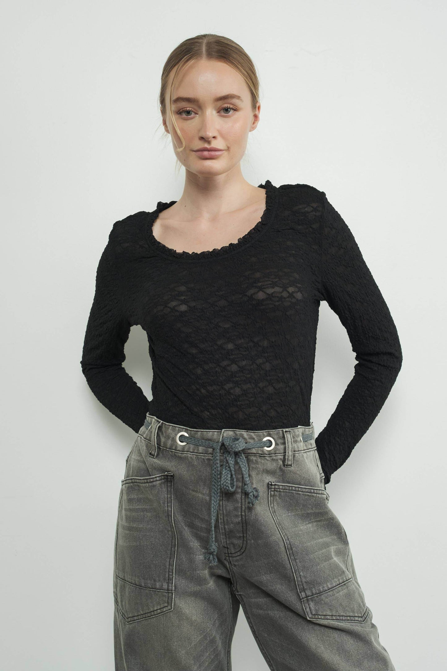 LACE TOP WITH RUFFLE ROUND NECK - SAUVAGE ZSA™