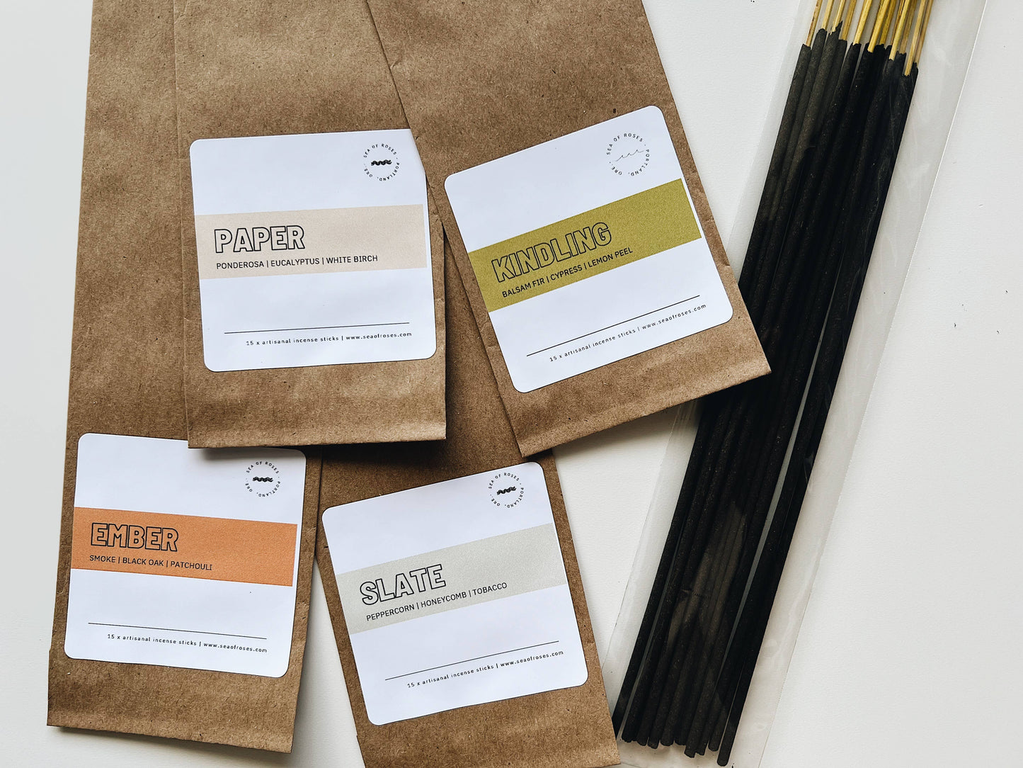 Artisanal charcoal incense sticks in glass tube - 4 scents: Glass tube / Slate