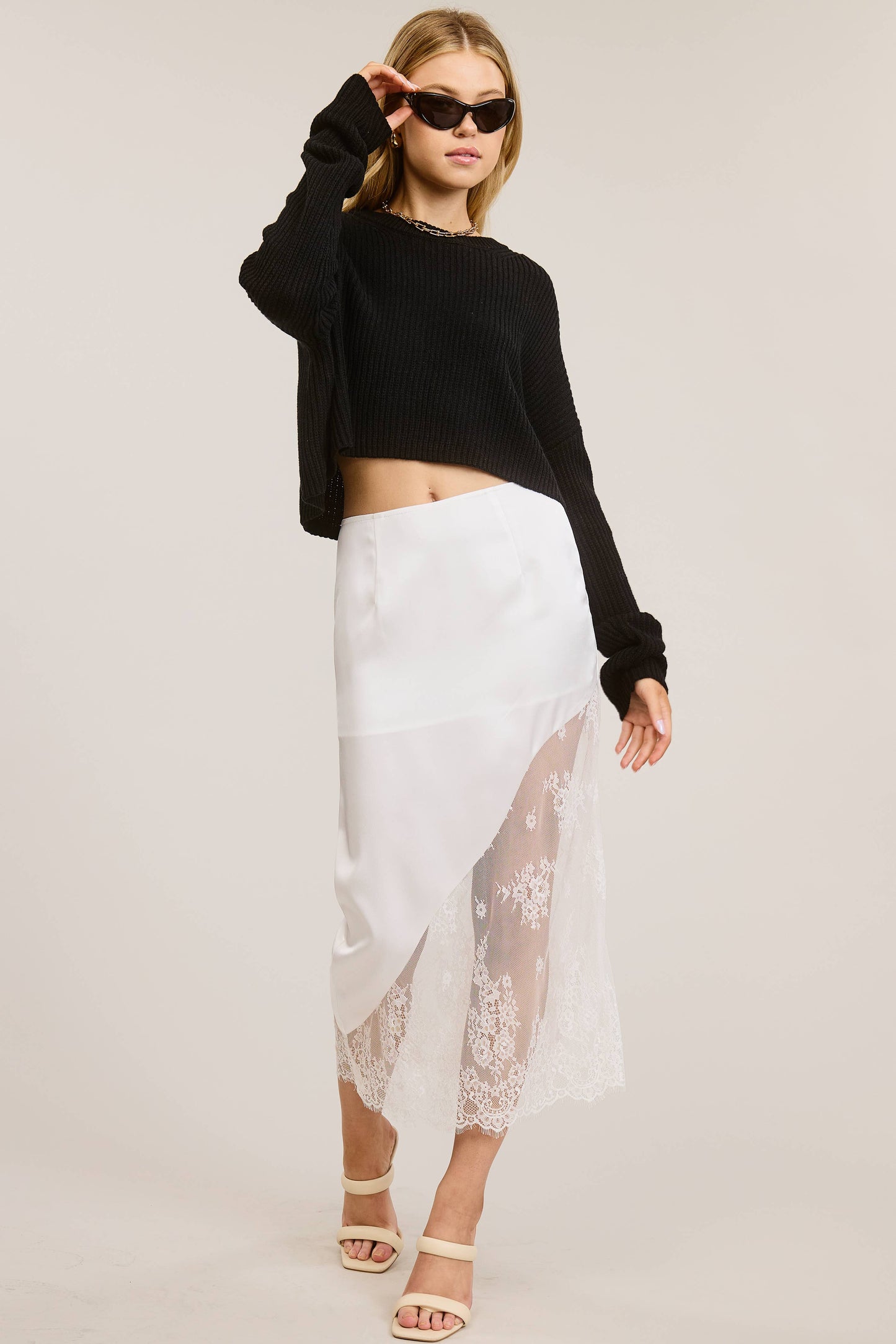ASYMMETRICAL HEM LONG SLEEVE KNIT TOP