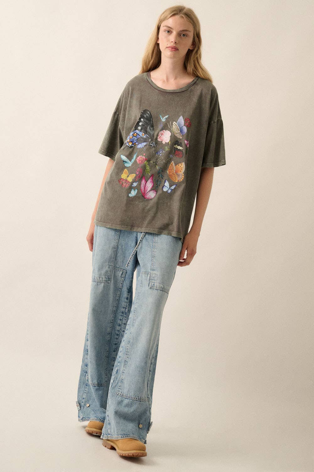 Butterfly Flower Vintage-Wash Oversize Grey Graphic Tee