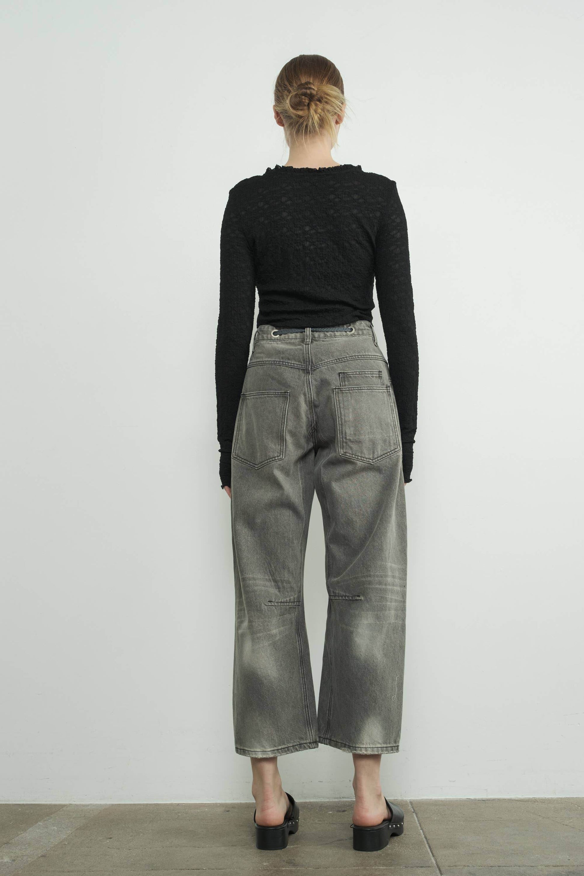 LACE TOP WITH RUFFLE ROUND NECK - SAUVAGE ZSA™