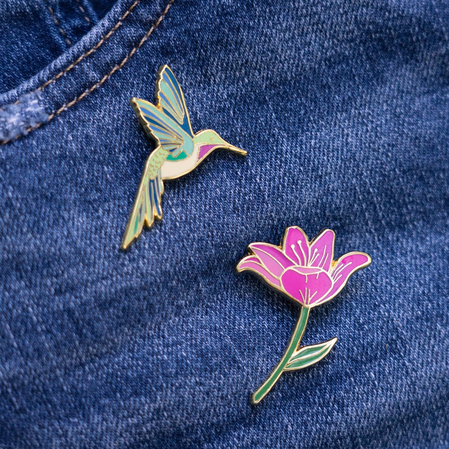 Hummingbird & Pink Lily Flower Gift Pin Set
